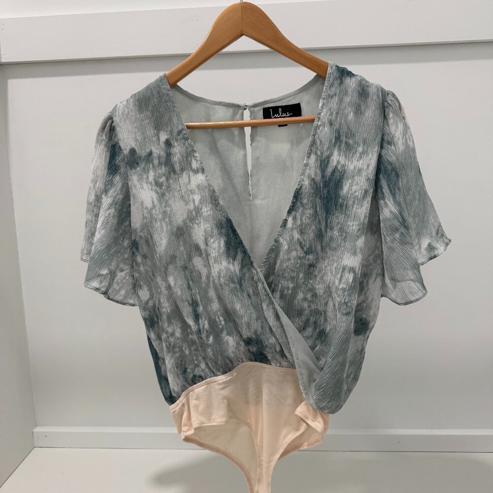 Lulus flowy bodysuit, short sleeve, S